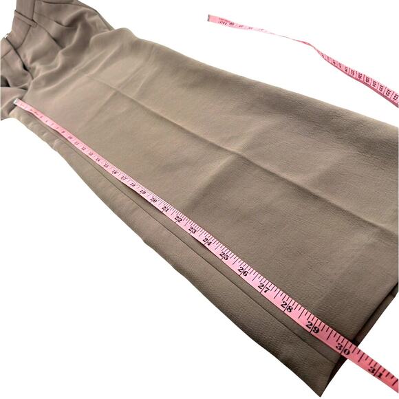 Aritzia Women's Turner Taupe The Effortless Pants Size 2 Short - Picture 8 of 11